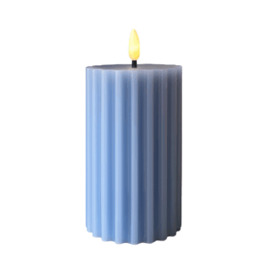 bougie-led-pilier-strié-bleu