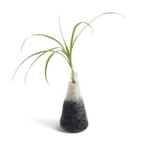 Vase_laine_montagne_noir_blanc